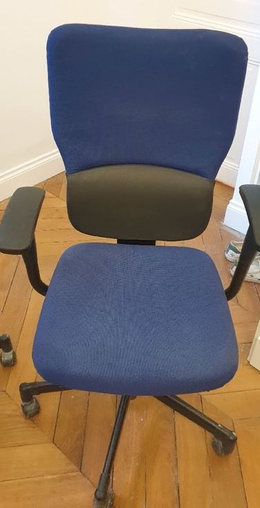 steelcase.JPG