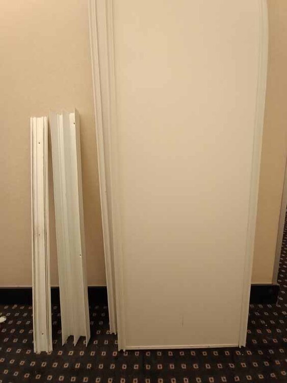 portes placard.jpg