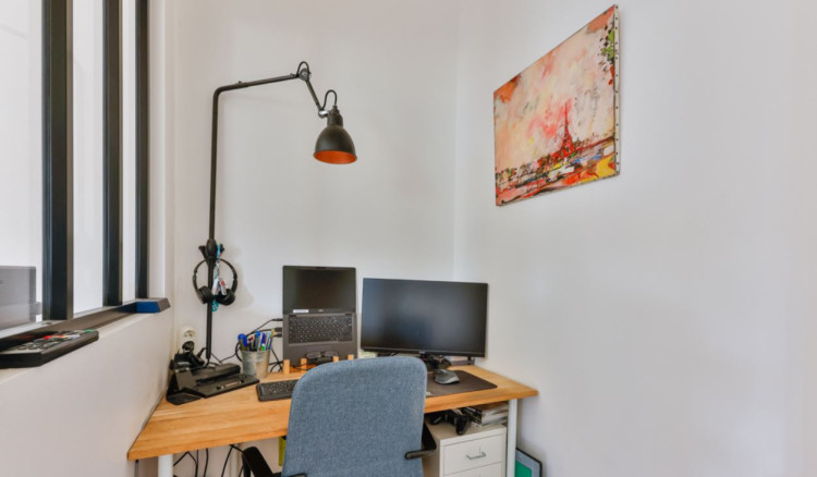 bureau.JPG