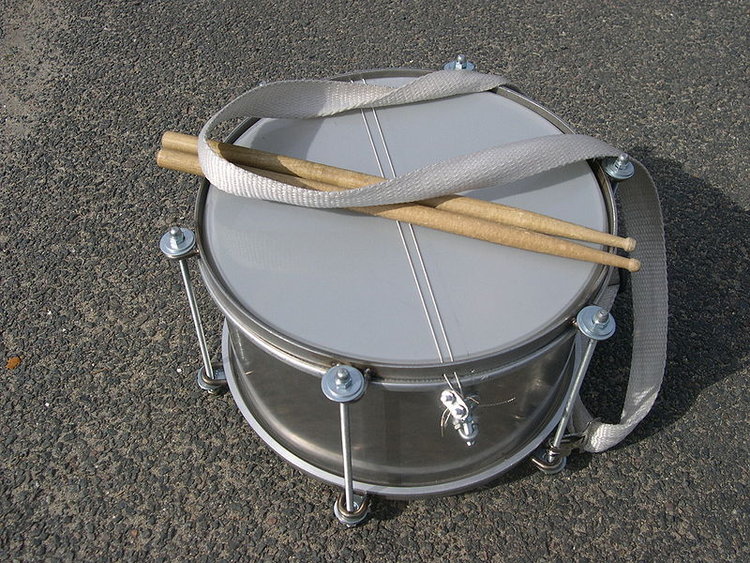 800px-CaixaDeSamba.JPG